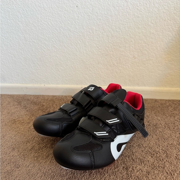 Men’s Peloton Cycling Shoes - Picture 1 of 5
